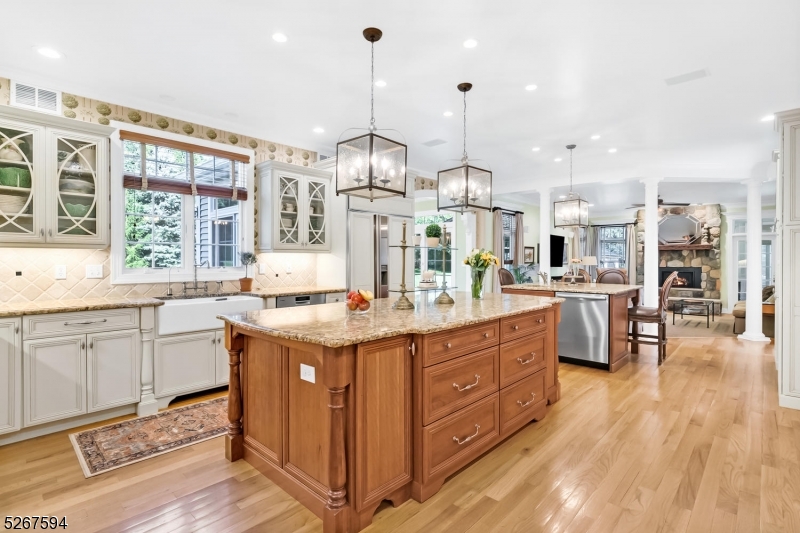 Shady Brook Farm - Residential