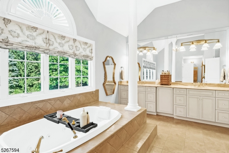 Shady Brook Farm - Residential