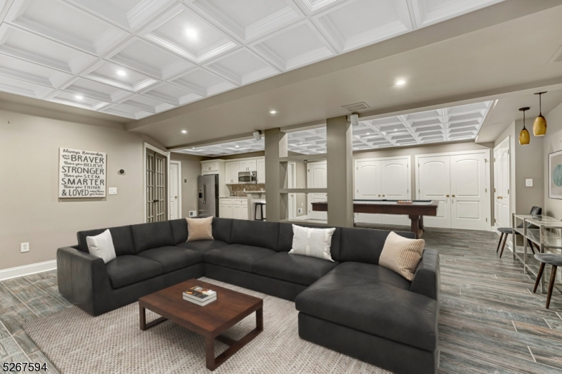 Shady Brook Farm - Residential