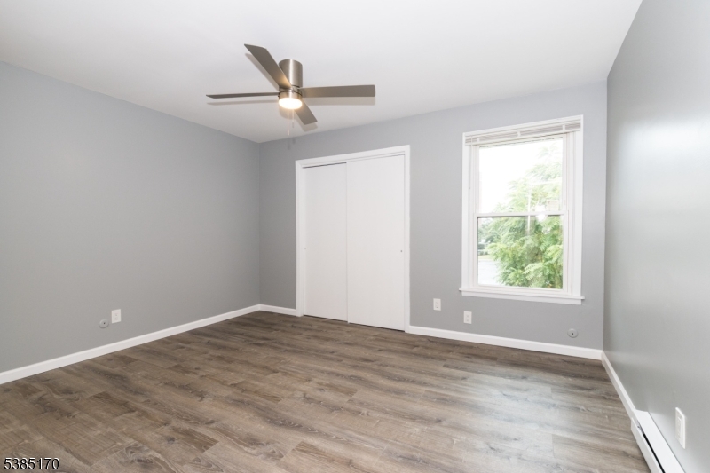 East Orange City, New Jersey 07017, United States, 2 Bedrooms Bedrooms, ,2 BathroomsBathrooms,Residential,Active,230698