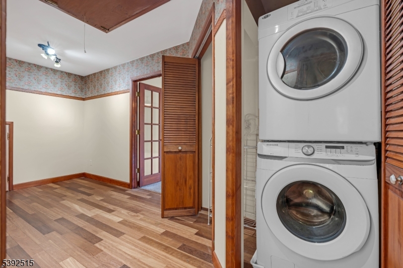 Crescent Cove - Residential