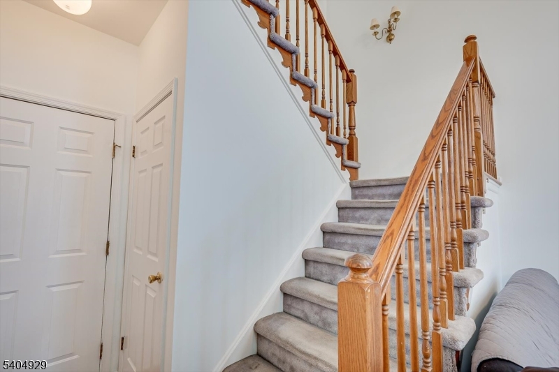 Nob Hill - Residential