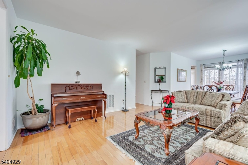 Nob Hill - Residential