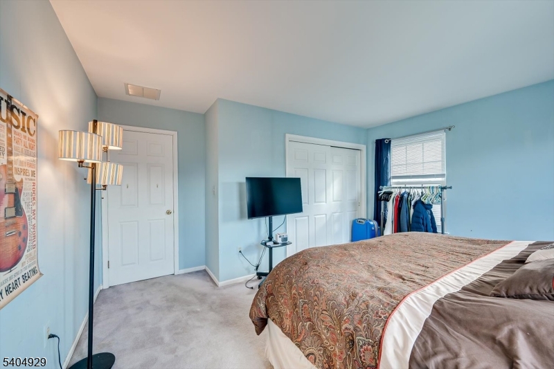 Nob Hill - Residential