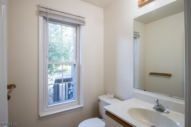 Montgomery Woods - Residential Lease