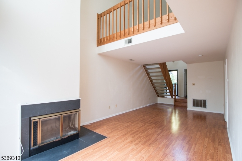 Montgomery Woods - Residential Lease