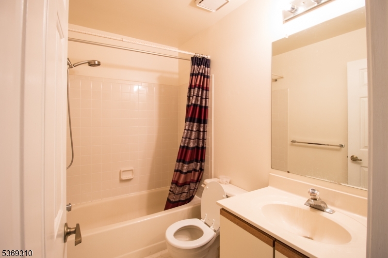 Montgomery Woods - Residential Lease