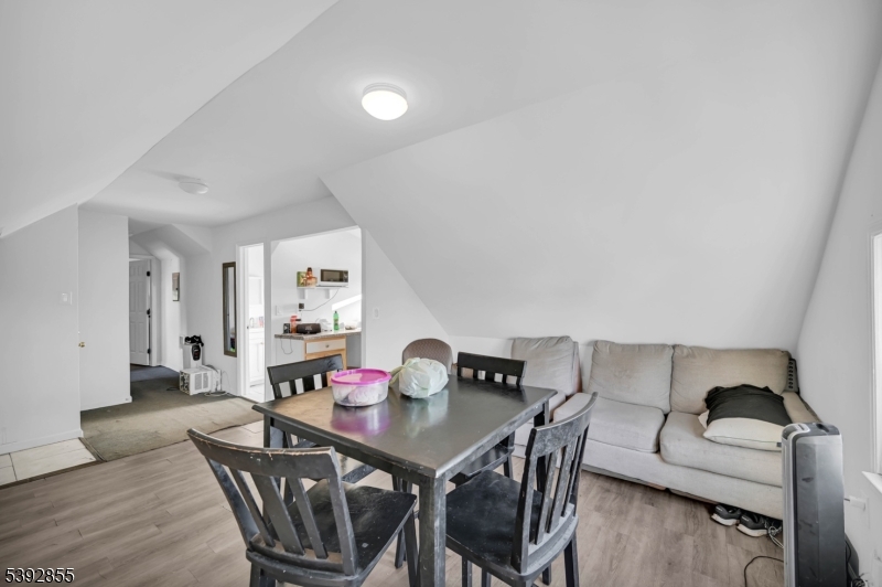 New Brunswick City, New Jersey 08901, United States, 5 Bedrooms Bedrooms, ,4 BathroomsBathrooms,Residential,Coming Soon,232070