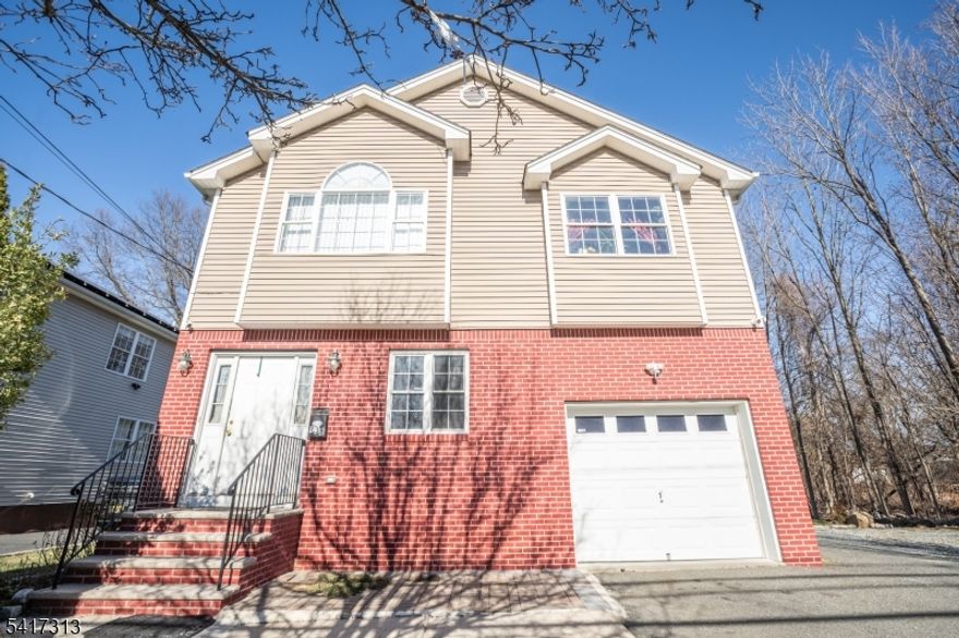 Hard to find Dover Special built in 2006 with five bedrooms, three full baths and full basement. Unique construction featuring vaulted sky-top ceilings with skylights. Open floor concept. Living room, formal dinning room and breakfast bar. Large eat-in kitchen with tray ceilings and skylight. Home is filled with lots of natural light. Hardwood floors. Home is centrally located to Randolph Square Plaza offering fitness, dinning & entertainment. Downtown has train station with NY Mid-Town-Direct. Minutes from Rockaway mall, Walmart, Costco, AMC theatre and more.