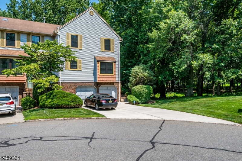 The Grande Woods - Residential