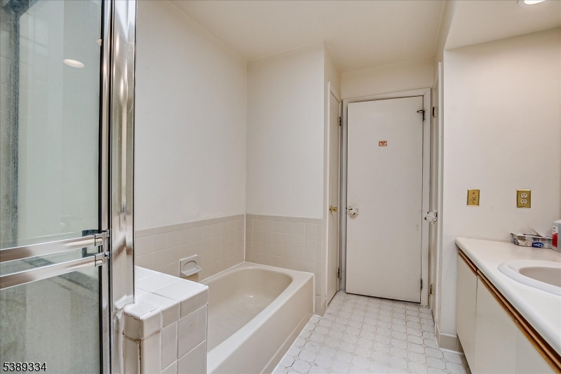 The Grande Woods - Residential