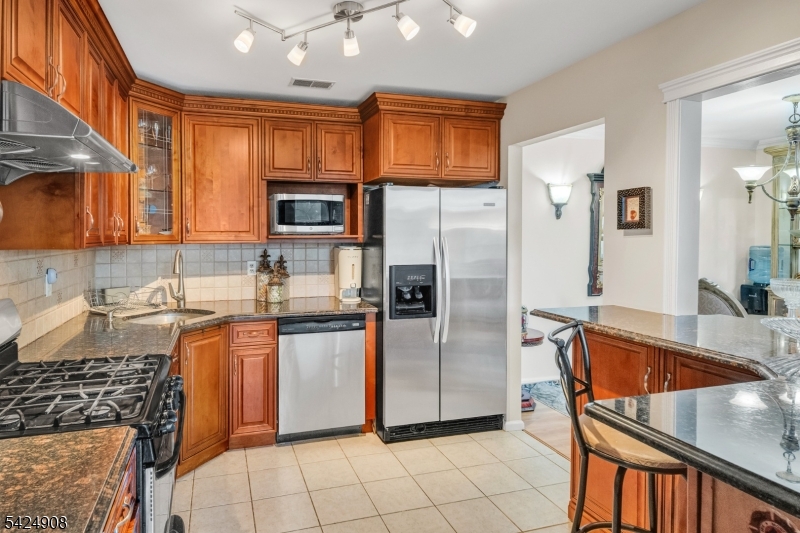 Montville Chase - Residential