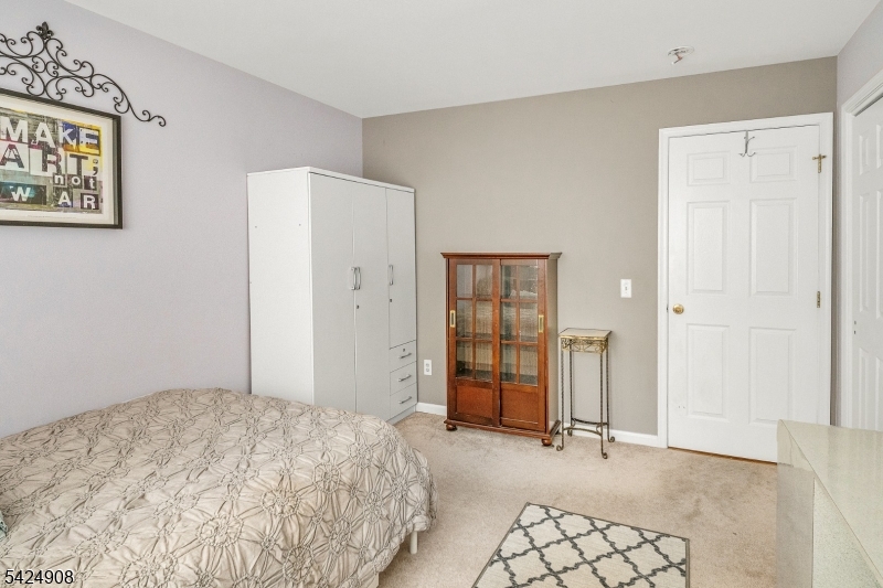 Montville Chase - Residential