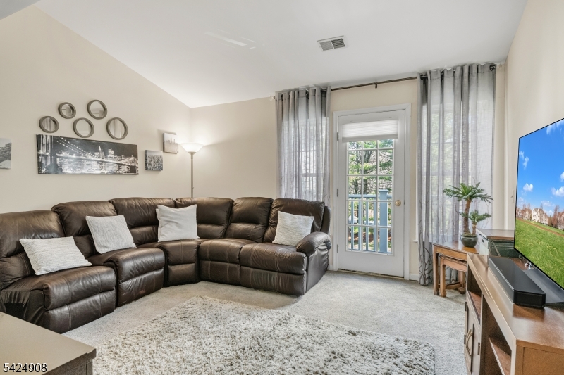 Montville Chase - Residential