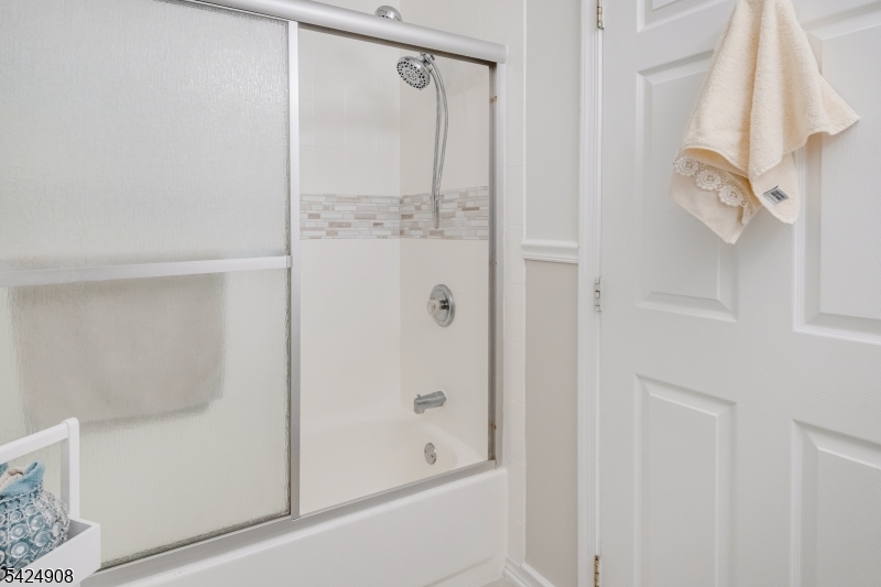 Montville Chase - Residential