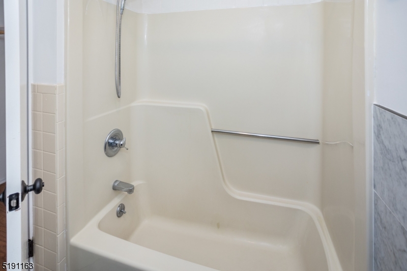 South Green I - Residential Lease