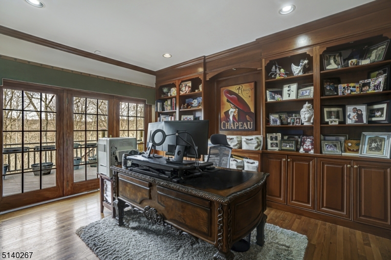 Charlotte Hill - Residential