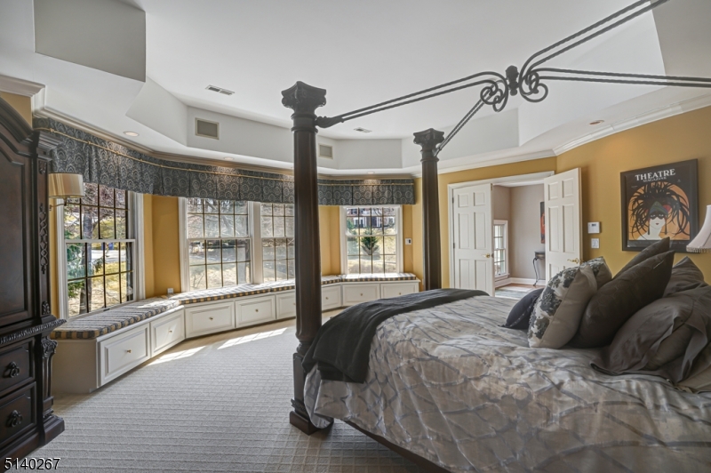 Charlotte Hill - Residential