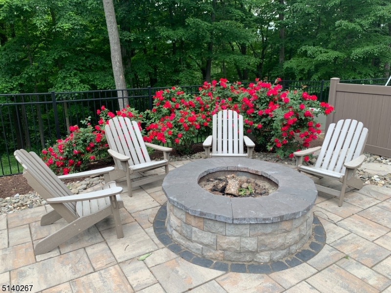 Charlotte Hill - Residential