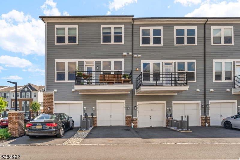 Townhomes At Vermella - Residential