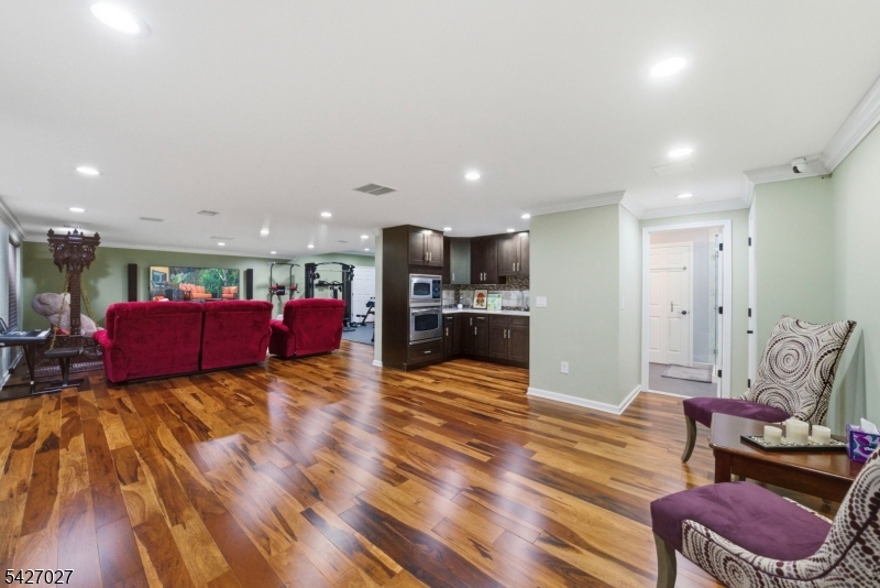 RIDGEWOOD ESTATES - Residential