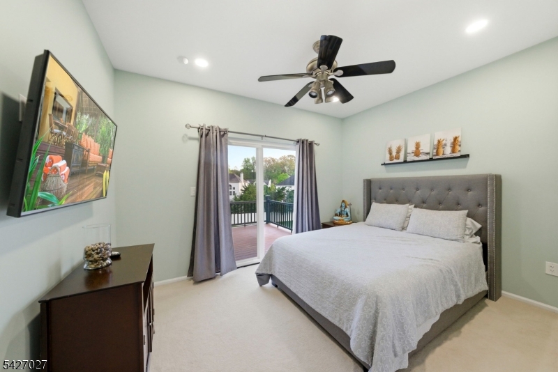 RIDGEWOOD ESTATES - Residential