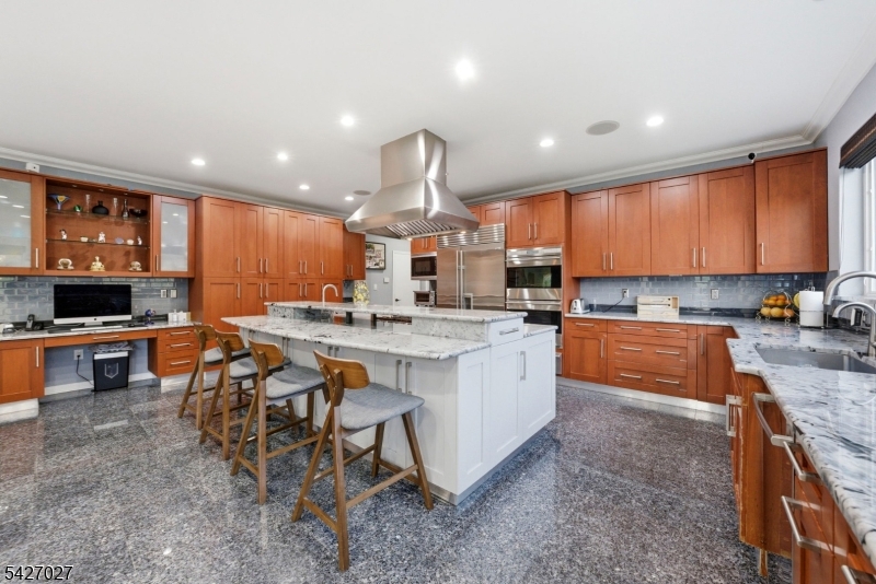 RIDGEWOOD ESTATES - Residential