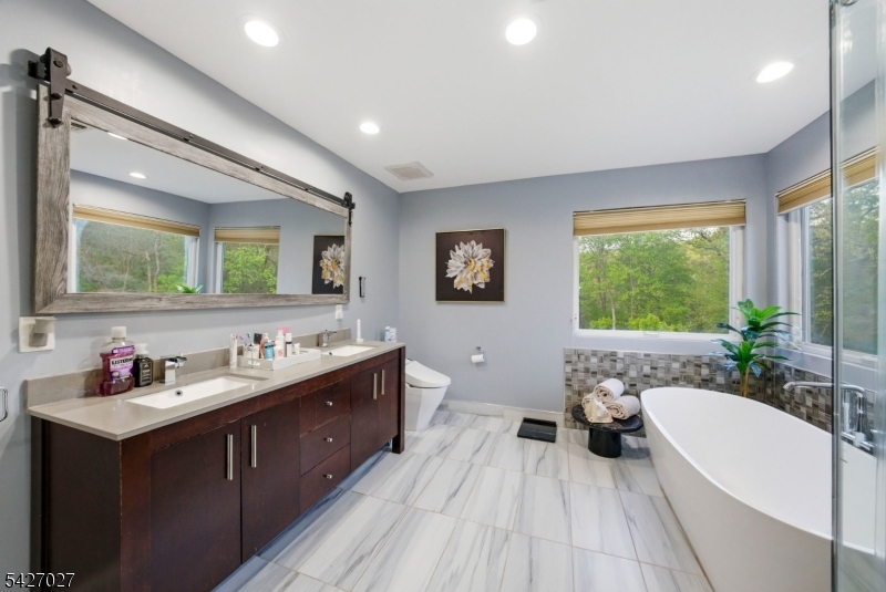 RIDGEWOOD ESTATES - Residential