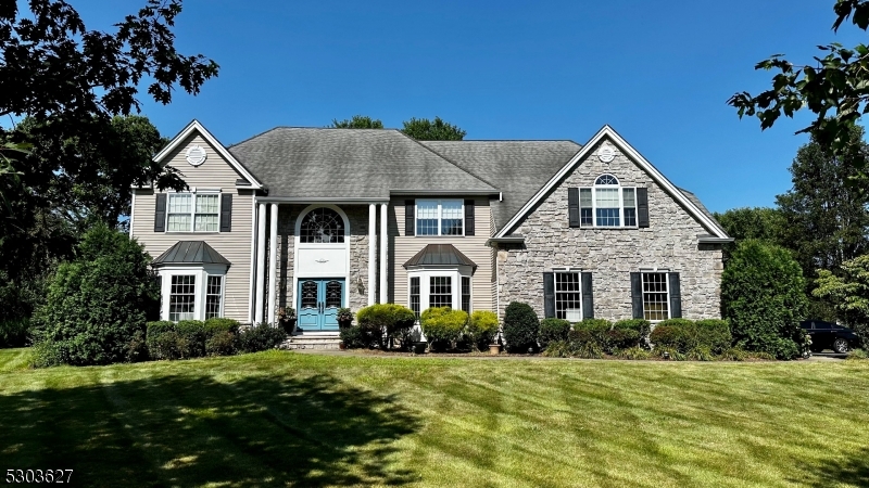 View Lopatcong Twp., NJ 08865 house