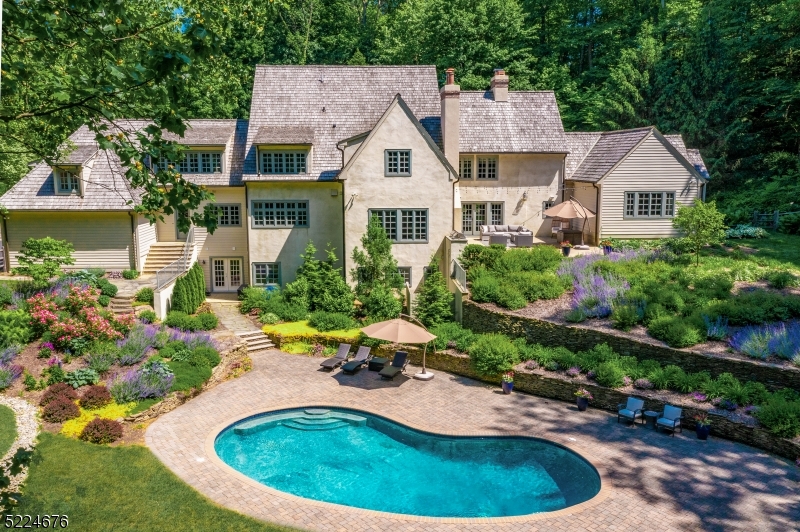 Bernardsville Mountain - Residential