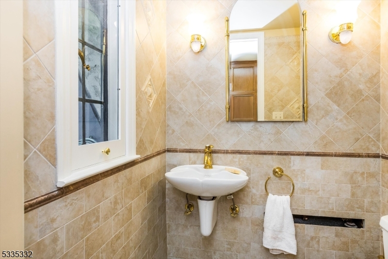 Upper Montclair - Residential