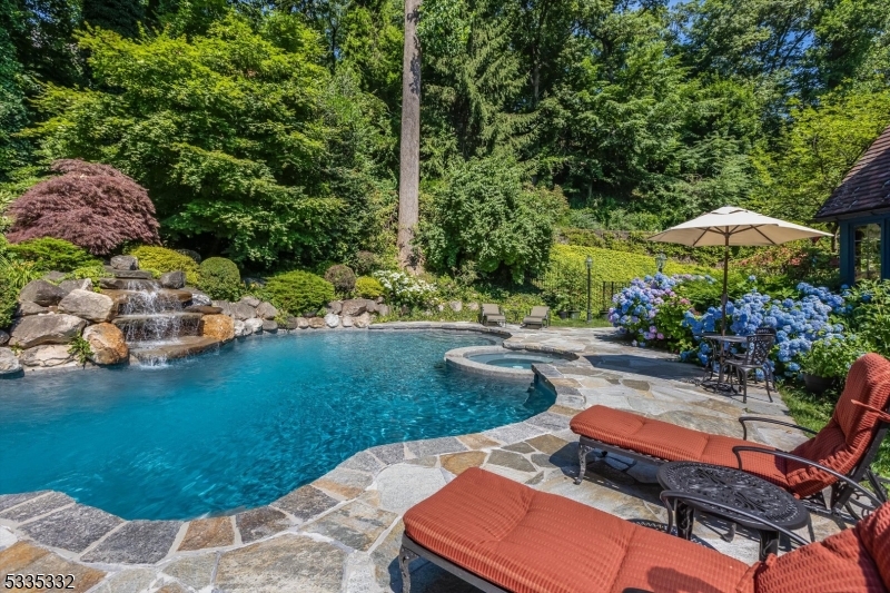 Upper Montclair - Residential