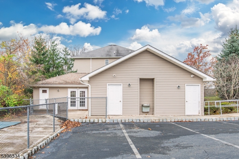 Mazdabrook - Residential