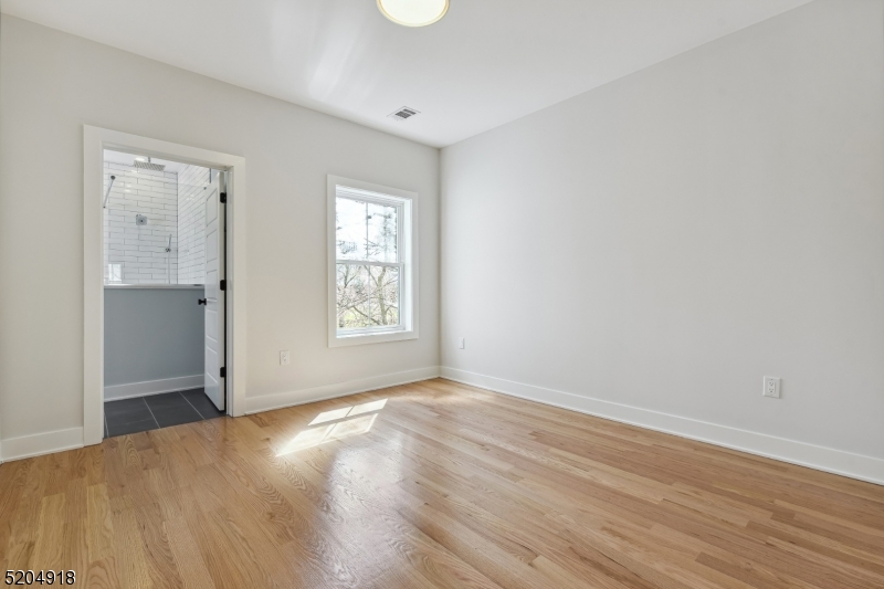 Montrose Park - Residential