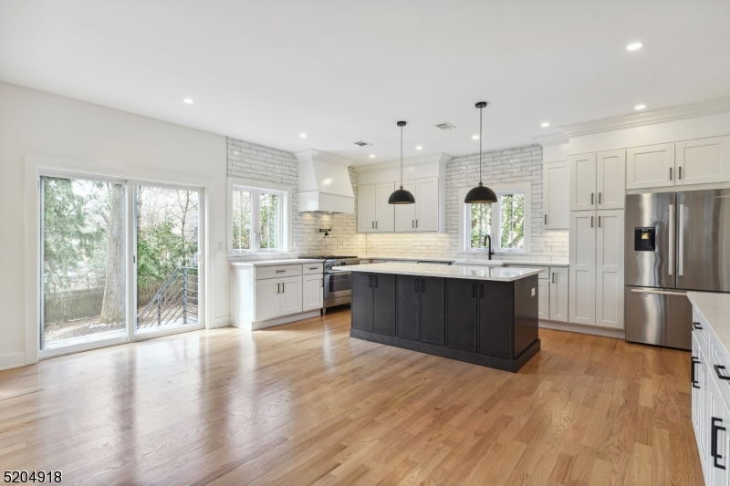 Montrose Park - Residential