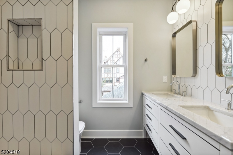 Montrose Park - Residential