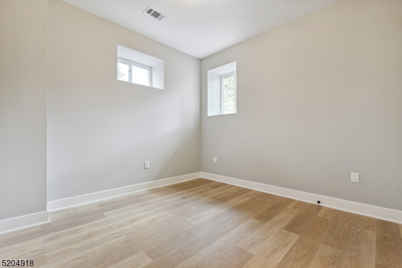 Montrose Park - Residential