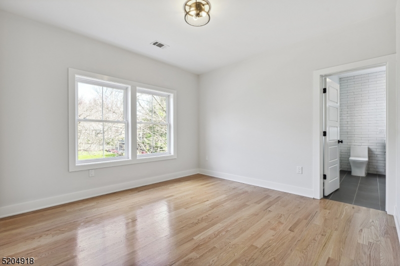 Montrose Park - Residential