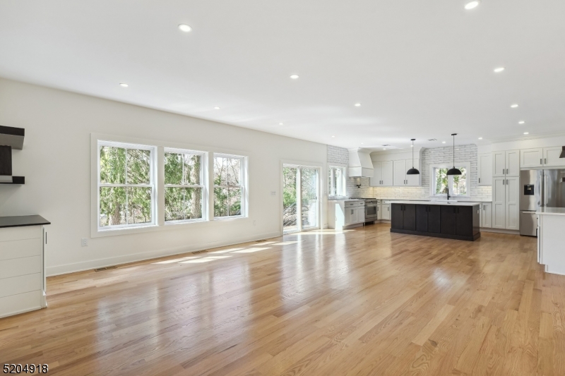 Montrose Park - Residential