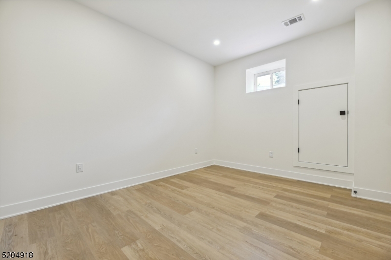 Montrose Park - Residential