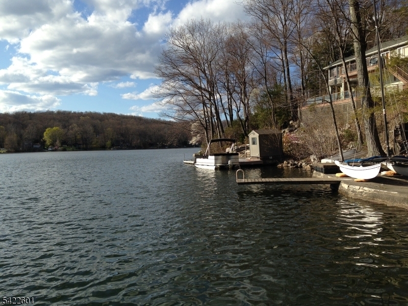 HIGHLAND LAKES - Residential