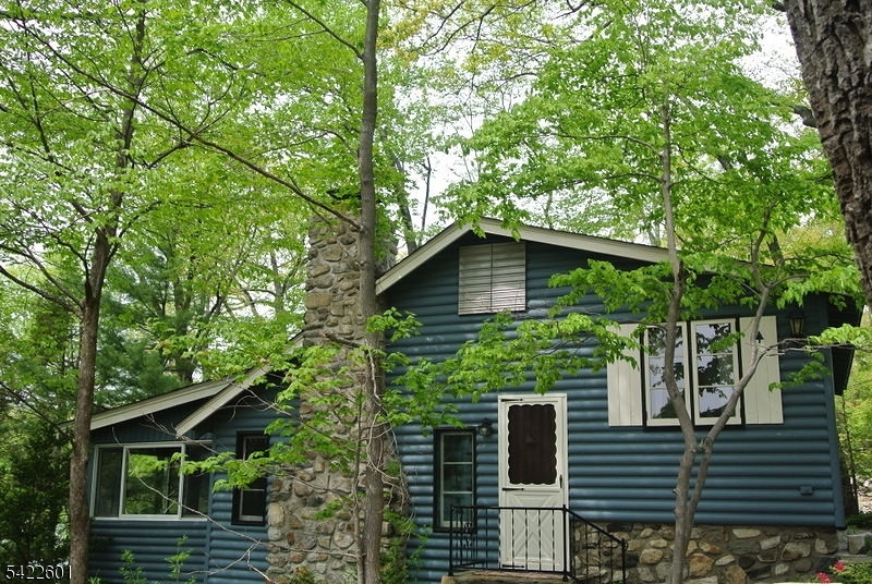 HIGHLAND LAKES - Residential