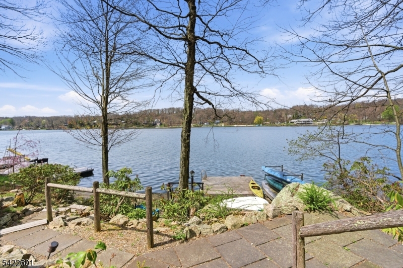 HIGHLAND LAKES - Residential