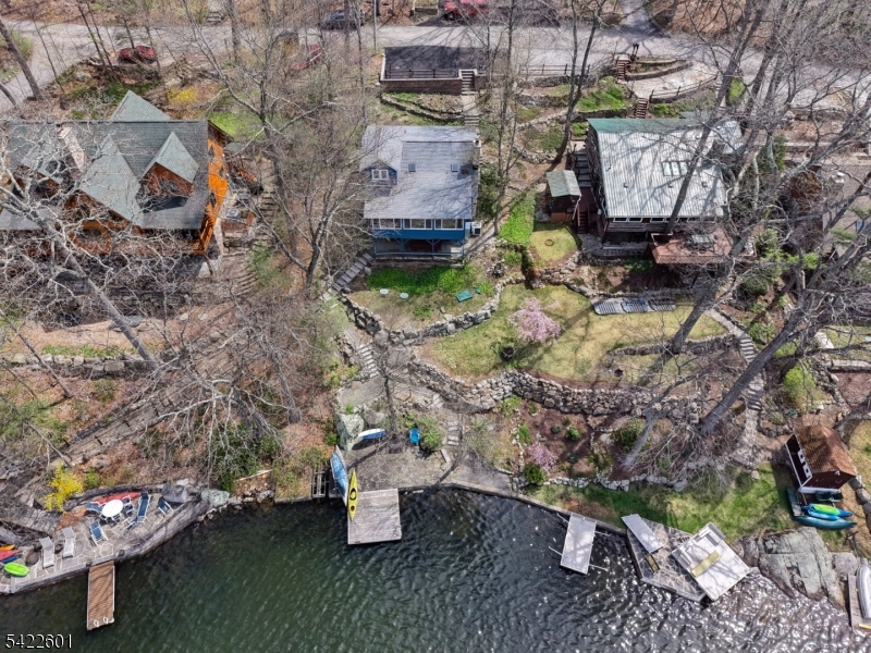 HIGHLAND LAKES - Residential