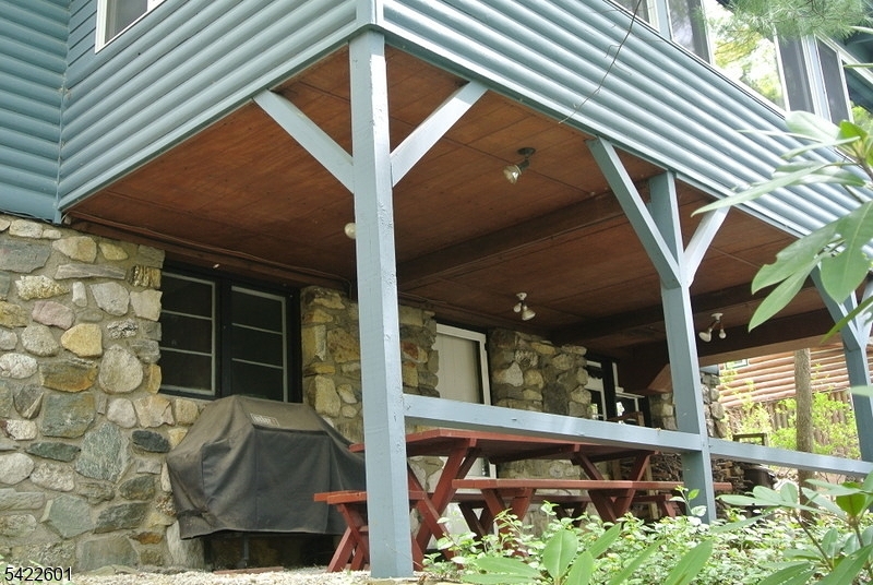 HIGHLAND LAKES - Residential