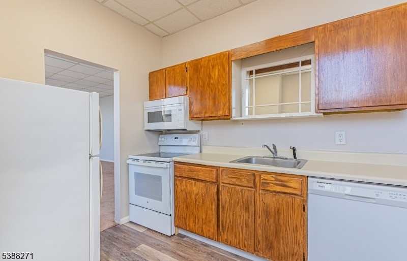 Hill - Residential Lease