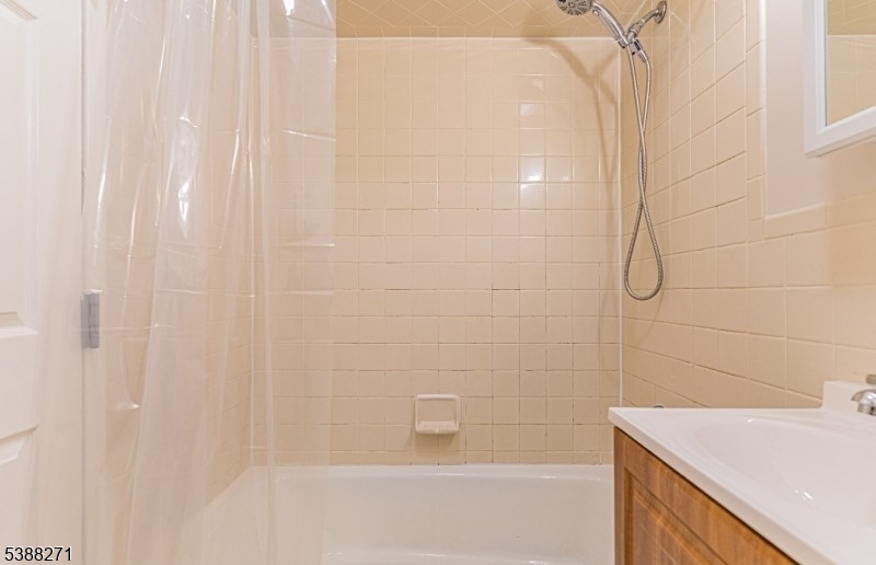 Hill - Residential Lease