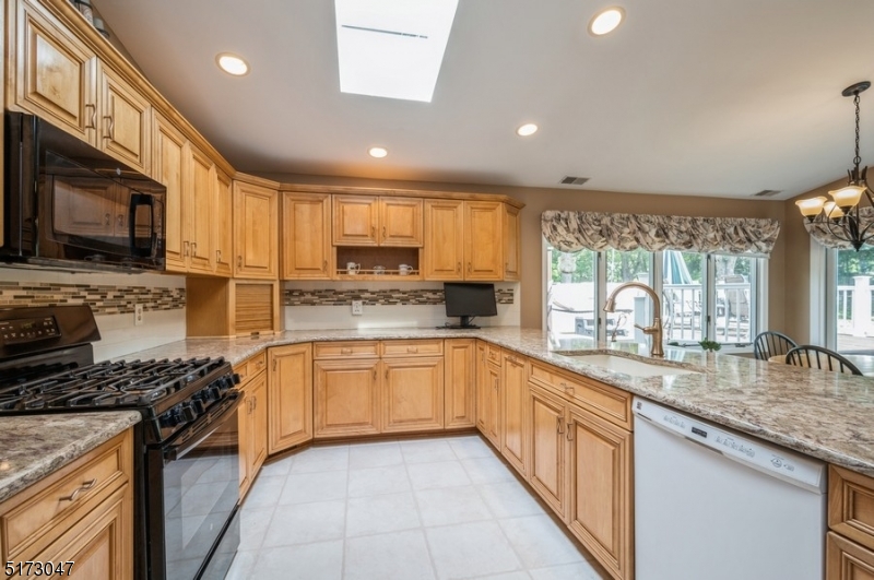 FRANKLIN FARMS - Residential