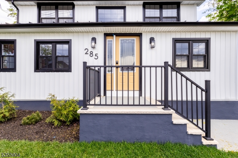 285 E Shore Trl
