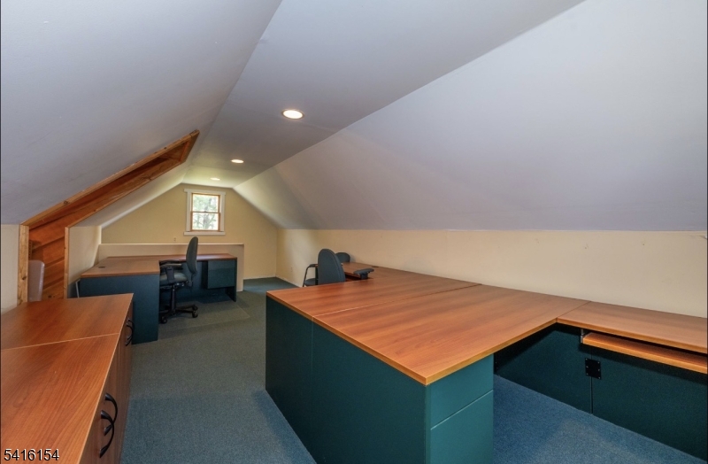 EAGLES NEST - Residential